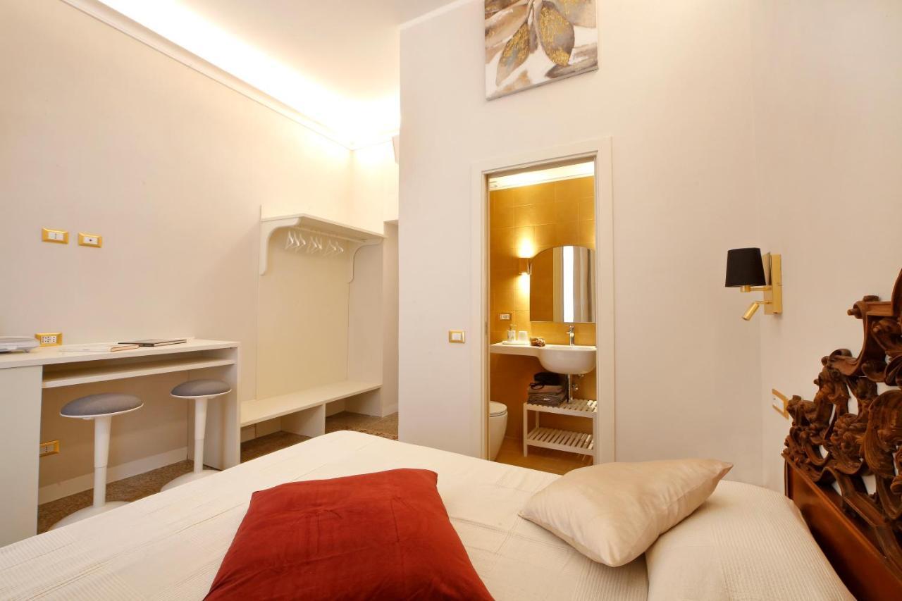 Affittacamere Breathe Liguria - Lucy 1 Bedroom And 1 In A Newly Renovated Nineteenth-century Building In The Historic Center Near The Sea
